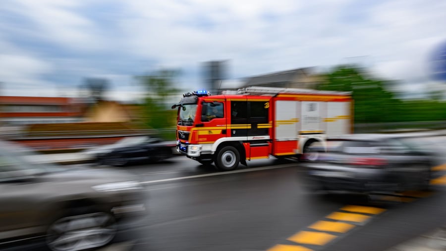 Emergency services on the way: Blue light in the rearview mirror: How you need to react now