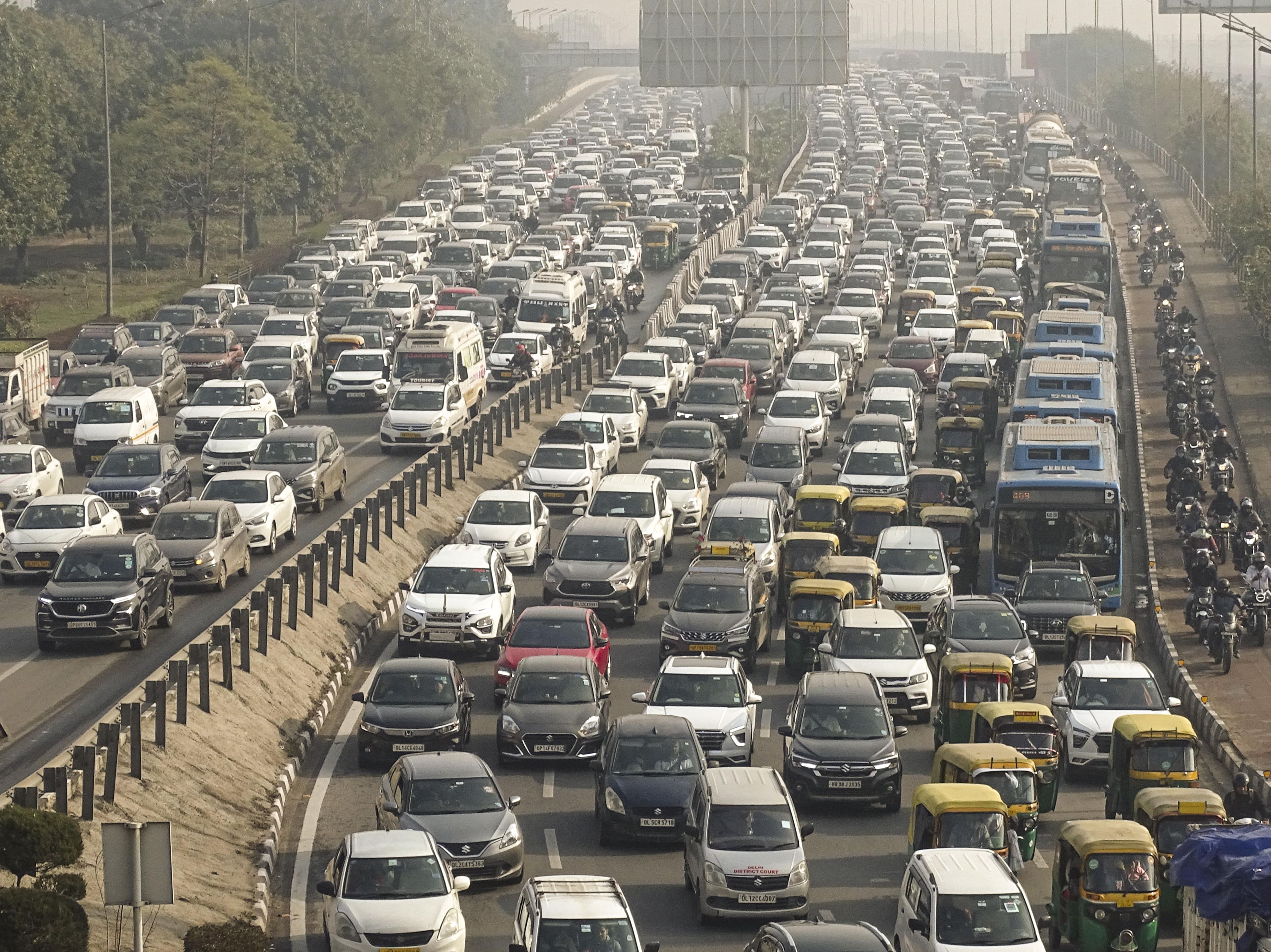 Delhi traffic alert: 22 junctions may see diversions amid anti-CEC protests