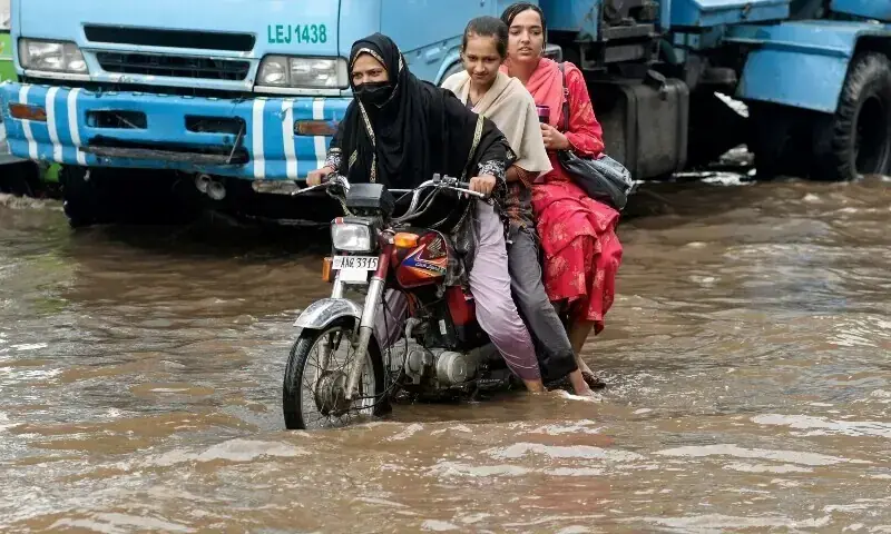 Lahore, Gujranwala divisions: Closure of culverts, ill-planned infrastructure caused recent flooding