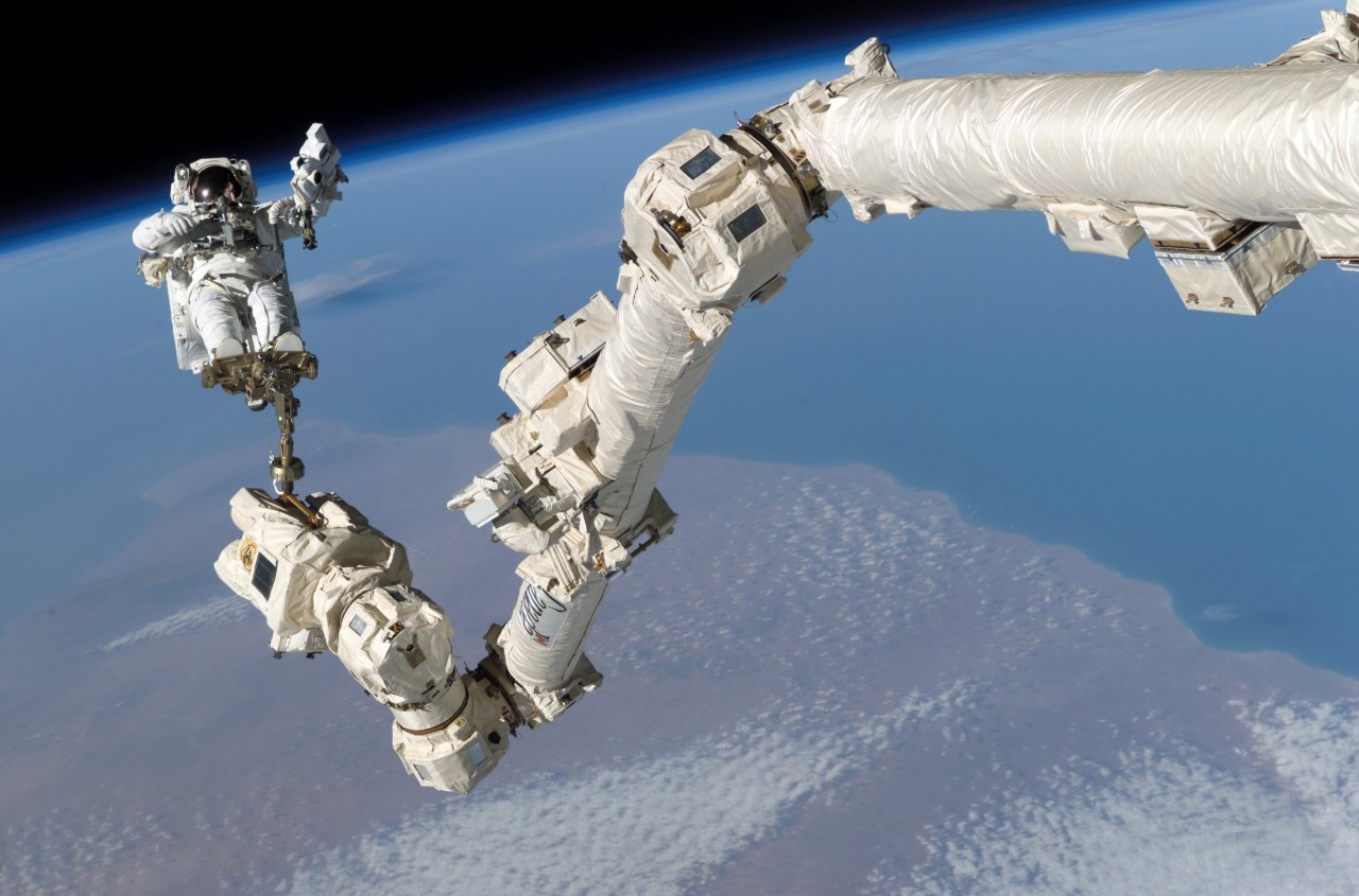 CSG Buys Largest Stake in Canada’s MDA Space to Enter Space Sector