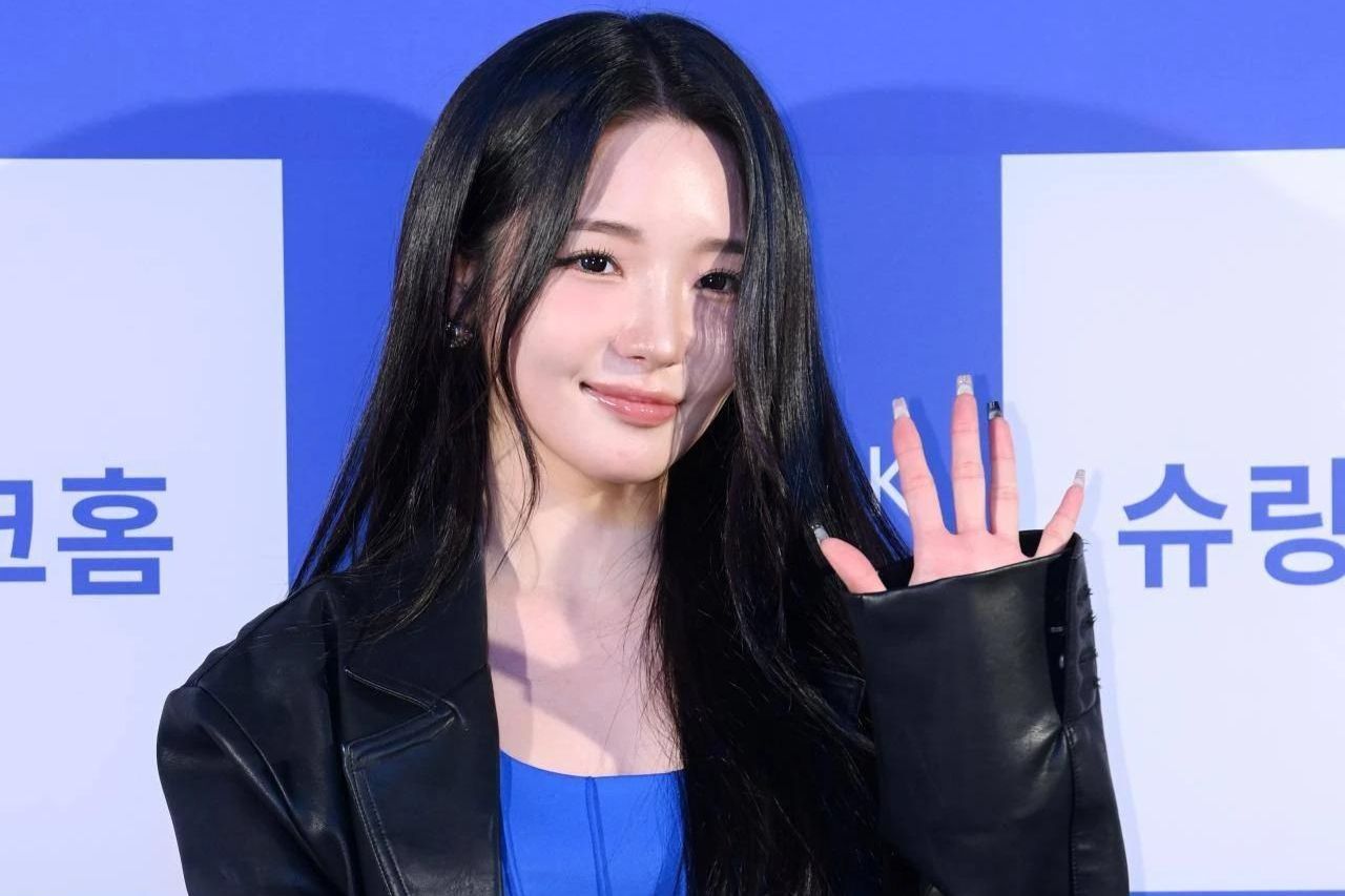 Former fromis_9 member Roh Ji-sun opens up about 15 years in entertainment industry