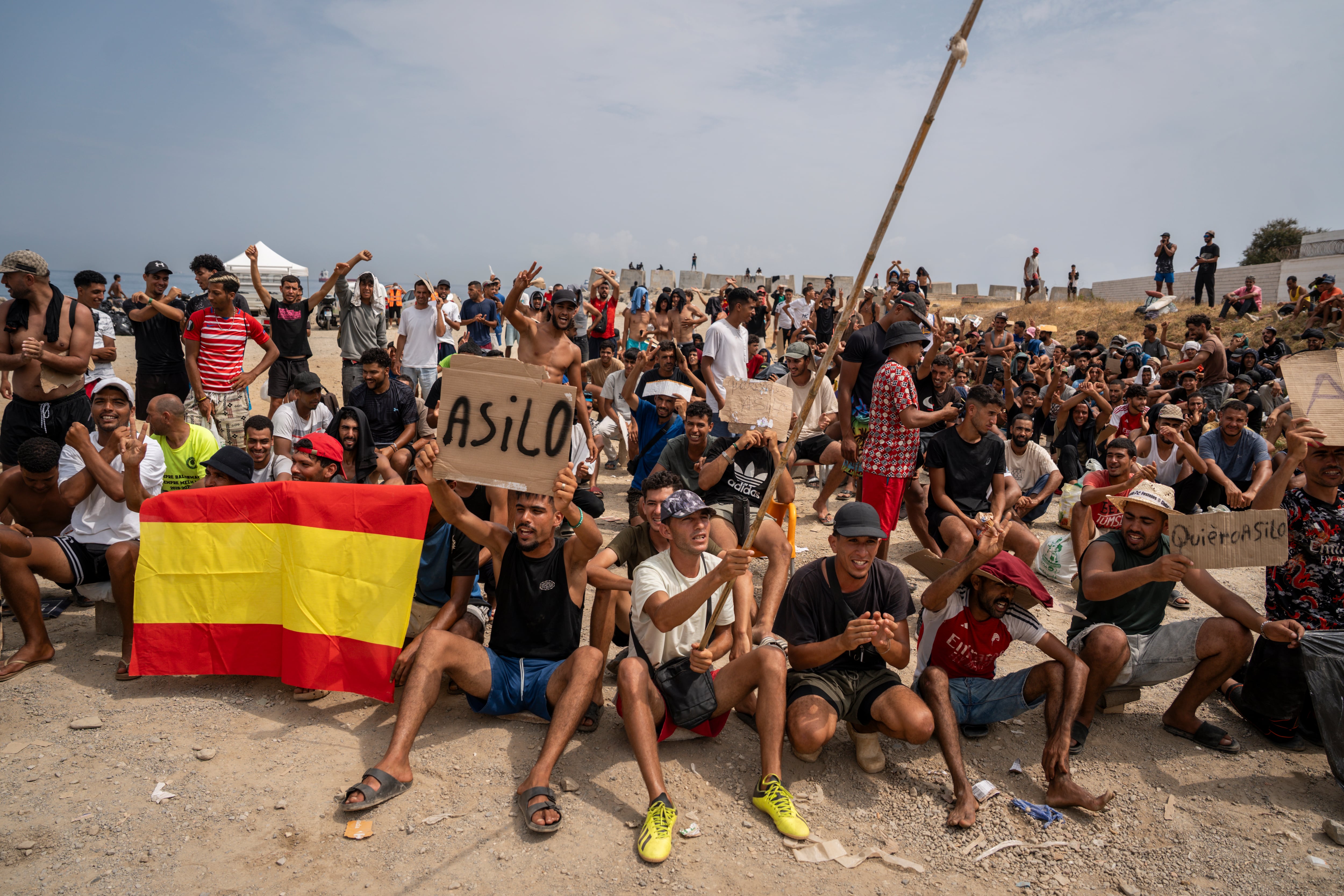 España mantendrá intacta su estrategia con Marruecos pese a las críticas por la crisis de Ceuta