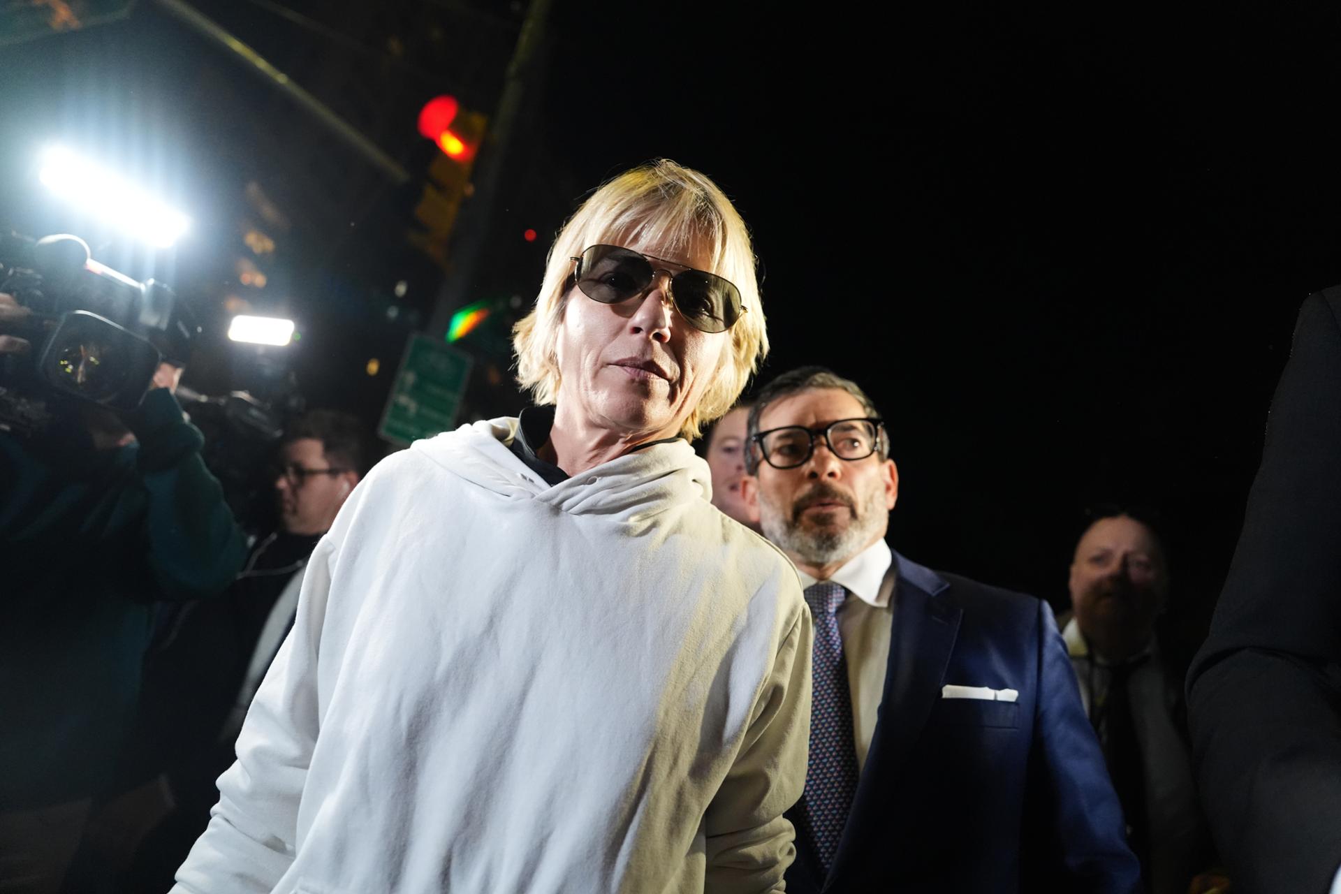 Selma Blair accused of attacking 2 flight attendants, assaulting a police officer and nurse