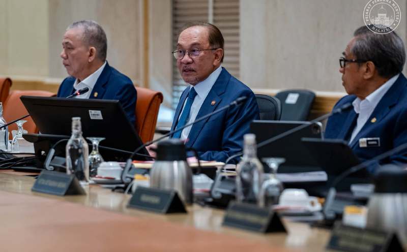 Anwar calls for stronger federal-state ties under National Covenant