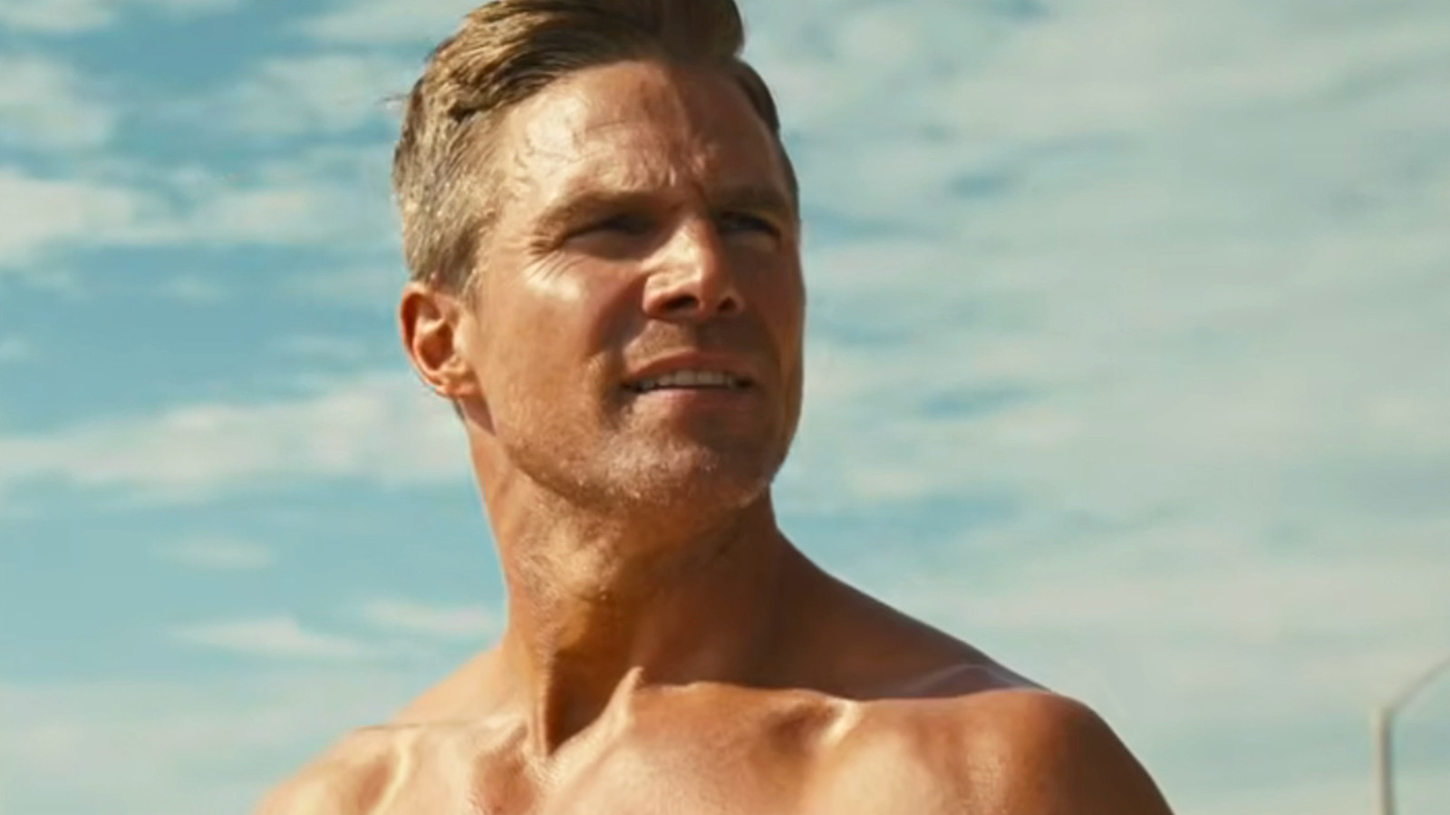 Baywatch Trailer: Stephen Amell Leads New Team Of Lifeguards In Fox Reboot — With A Few Familiar Faces