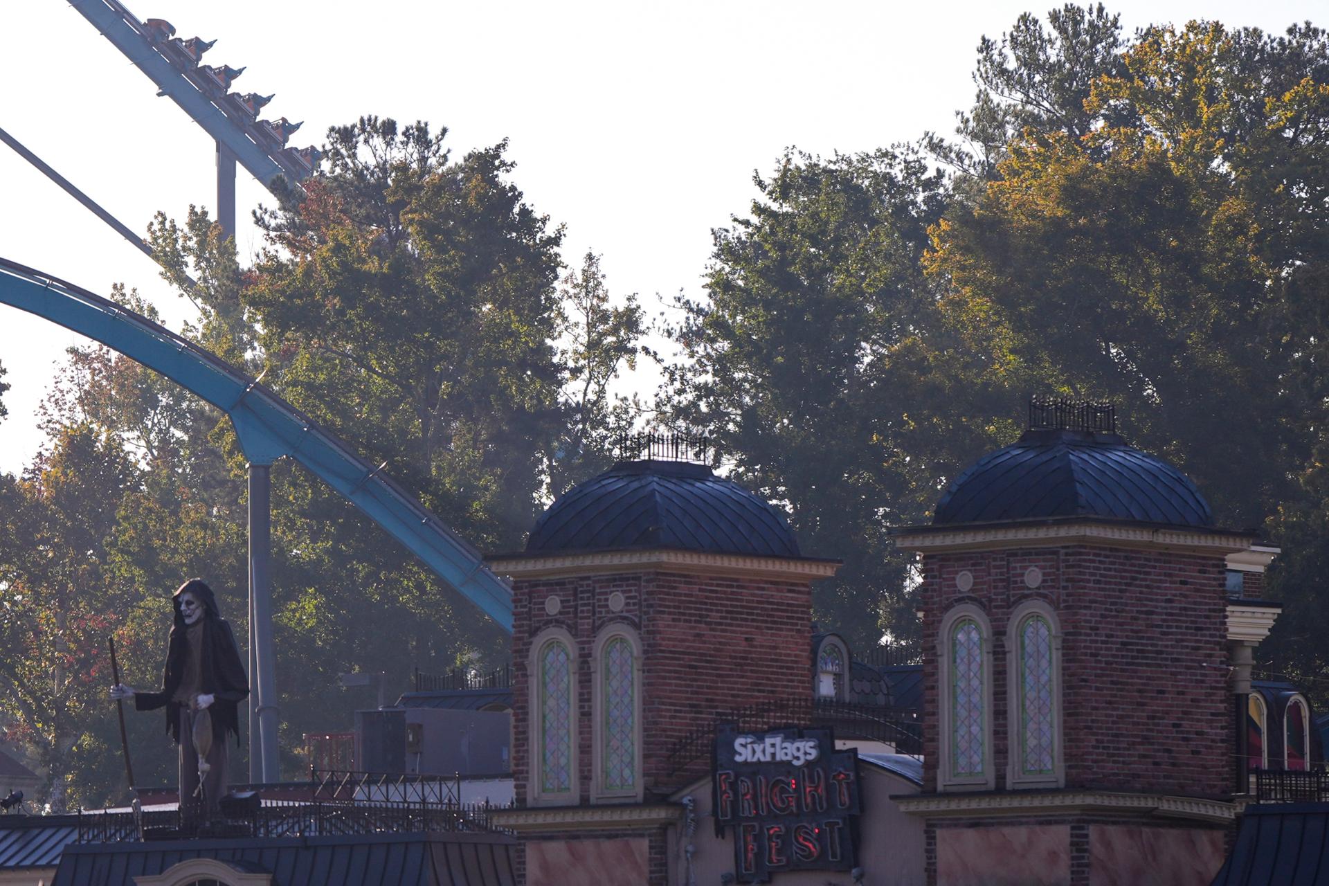 Man killed after being thrown from Six Flags roller coaster, striking patrons: police
