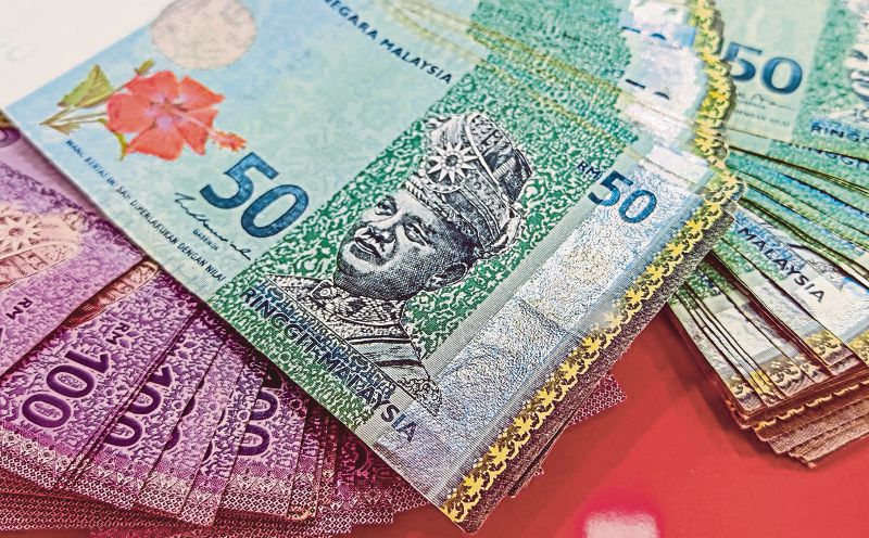 Kenanga maintains ringgit forecast of RM3.95 to US dollar by year-end