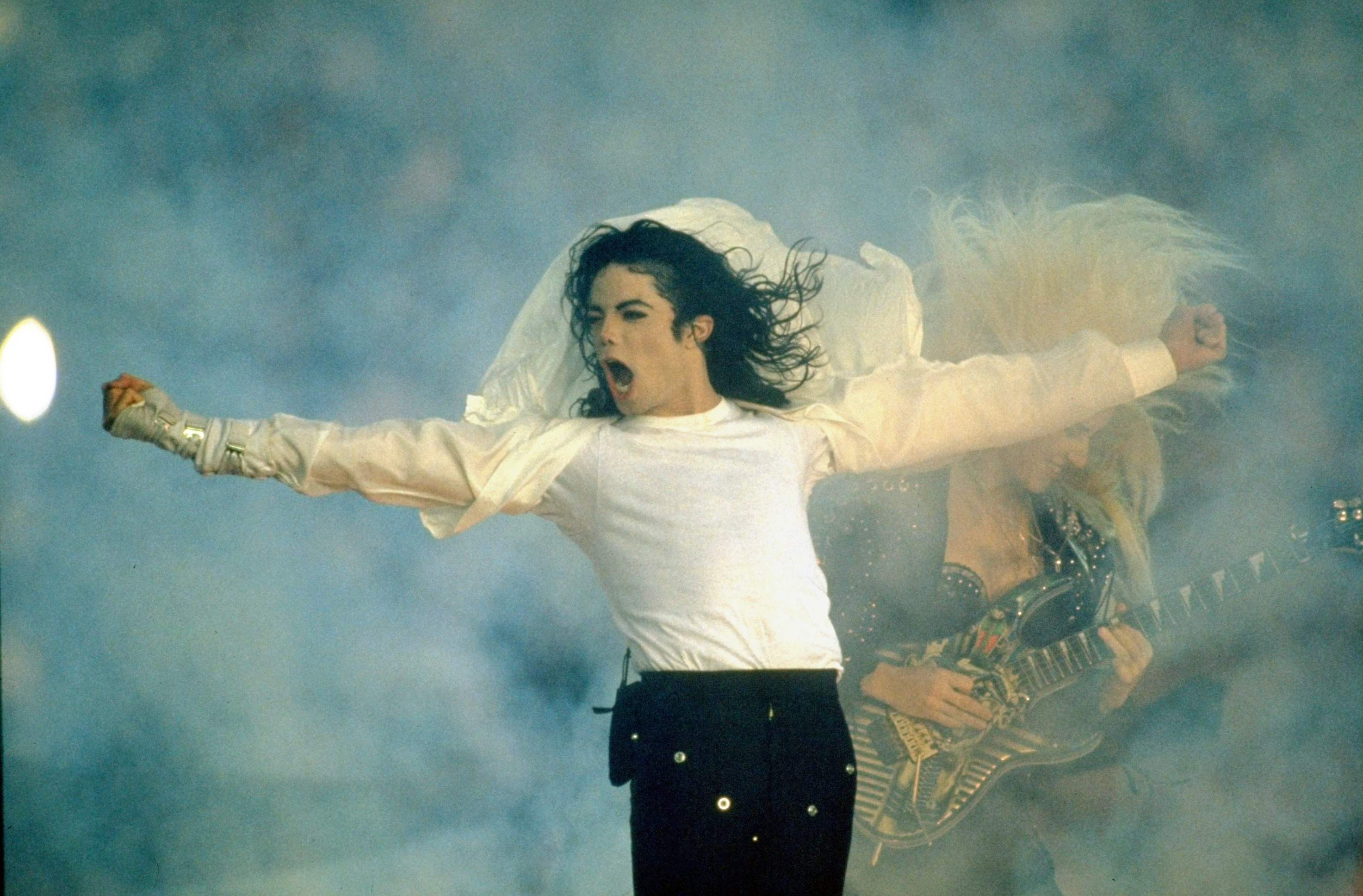 Michael Jackson 1993 Halftime Show Documentary Set From Hulu & ESPN