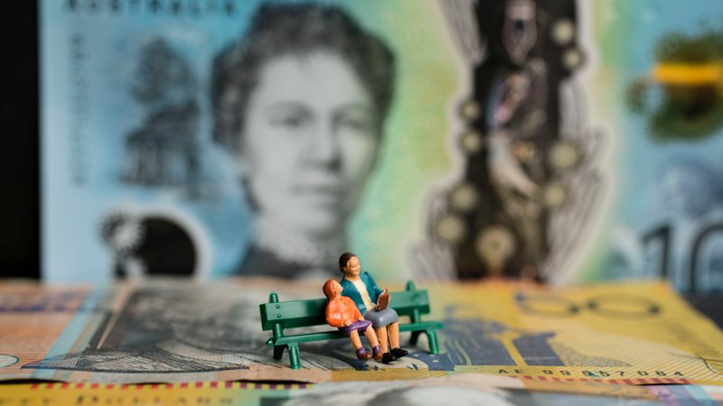 Single mum, two kids. Should we give our daughter a $200,000 inheritance in advance?