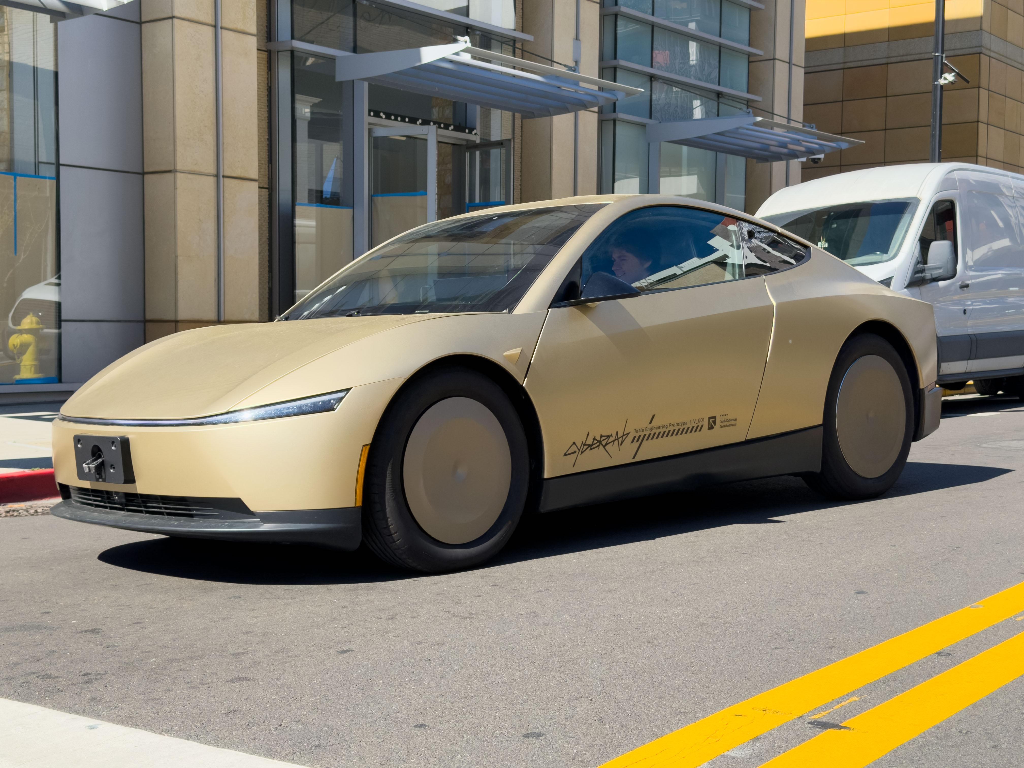 The feds are looking into reports of Tesla’s robotaxis speeding through school zones