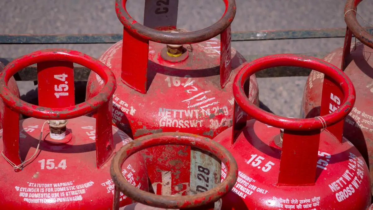 Domestic refiners told to boost LPG output as Hormuz uncertainty lingers