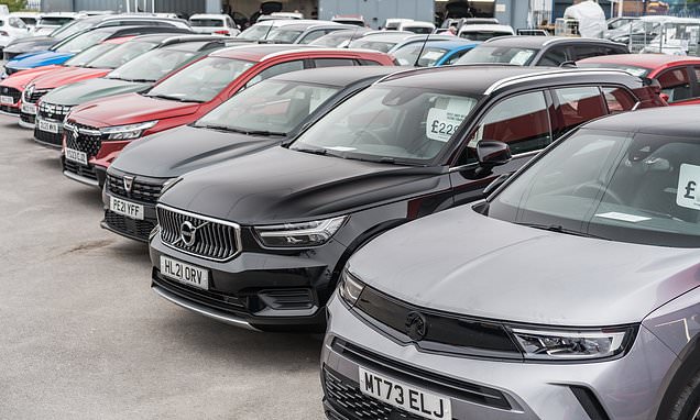 Car satnav won't work unless I pay a monthly fee - but I wasn't told when I bought it: DEAN DUNHAM replies