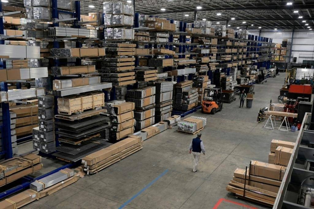 Tariffs and Iran war deepen pressure on American businesses