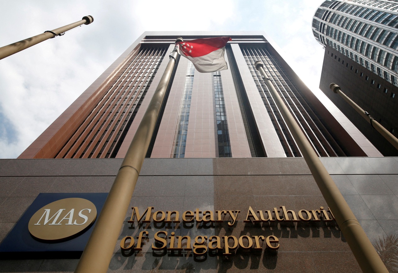 Singapore Central Bank Unexpectedly Holds Policy Steady
