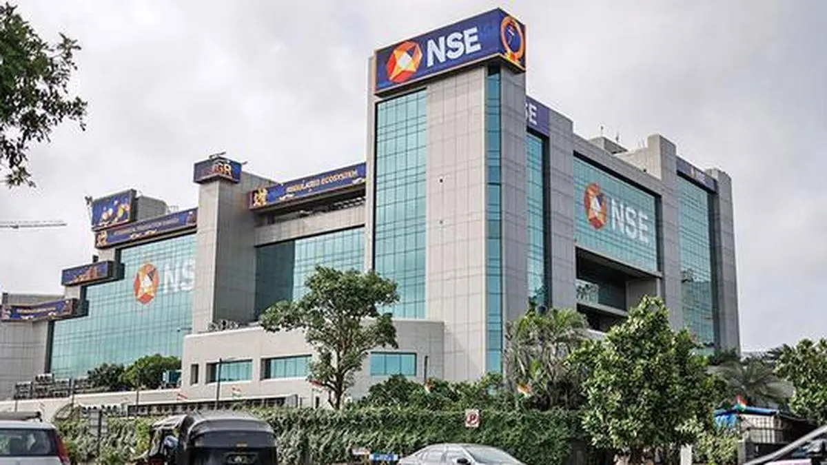 Dhoot Transmission, Molbio Diagnostics IPOs list strong with 21-38% gains