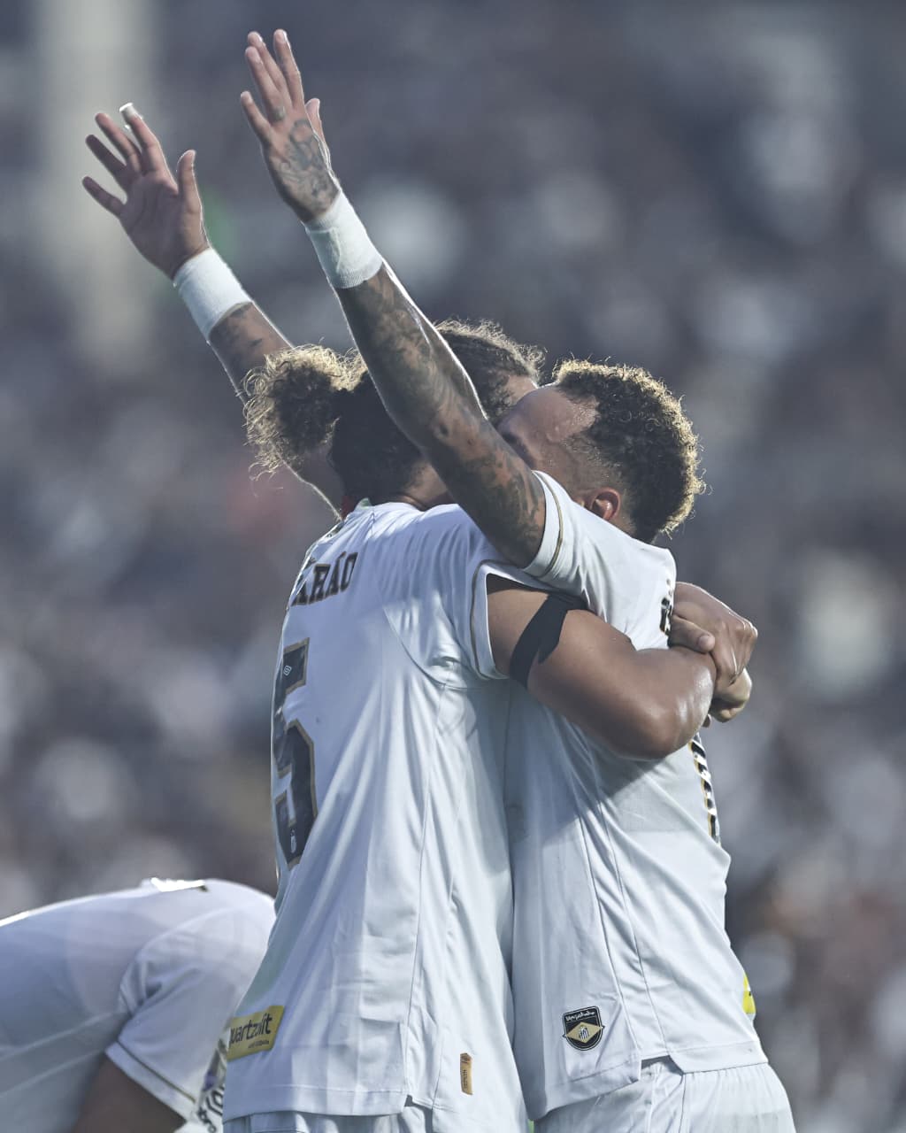 Santos FC dominate away from home, beat Vasco da Gama 3-0