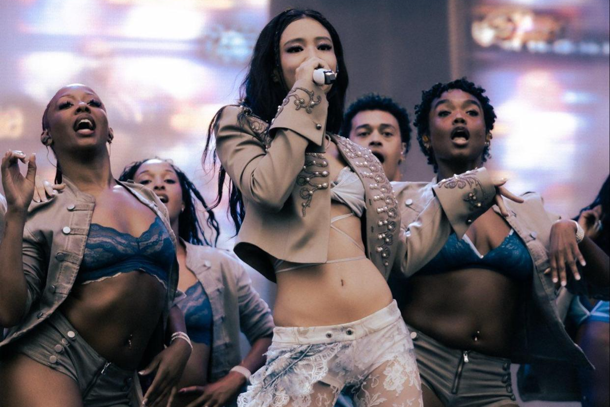 'Dracula' featuring Jennie rebounds to No. 6 on Hot 100