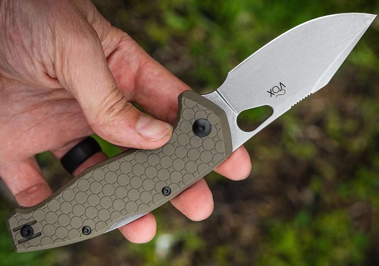 Fox Knives Vox Kita Puts Niolox Steel in a Lightweight Italian Folder
