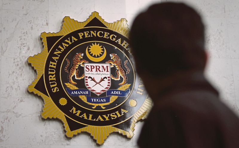 Alam Maritim group CEO Azmi Ahmad remanded to assist MACC probe