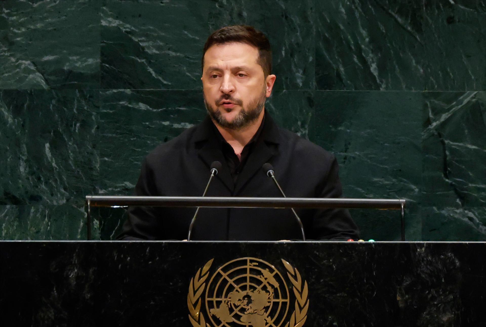 [COVER STORY] Zelenskyy's disclosure of NK POW transfer raises risks for families: experts