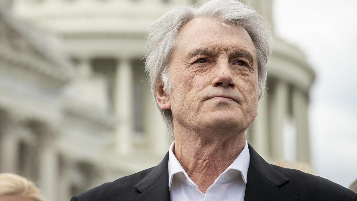 Ex-President Yushchenko calls on Trump to abandon trade with Russia, concessions to Putin
