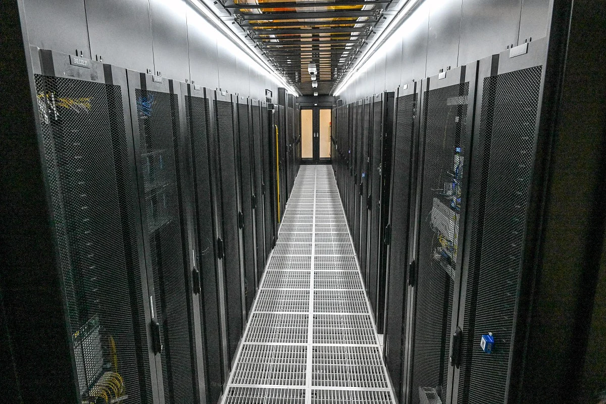 Abu Dhabi data-centre expansion accelerates as 100% carbon-free cooling power set as 2035 goal