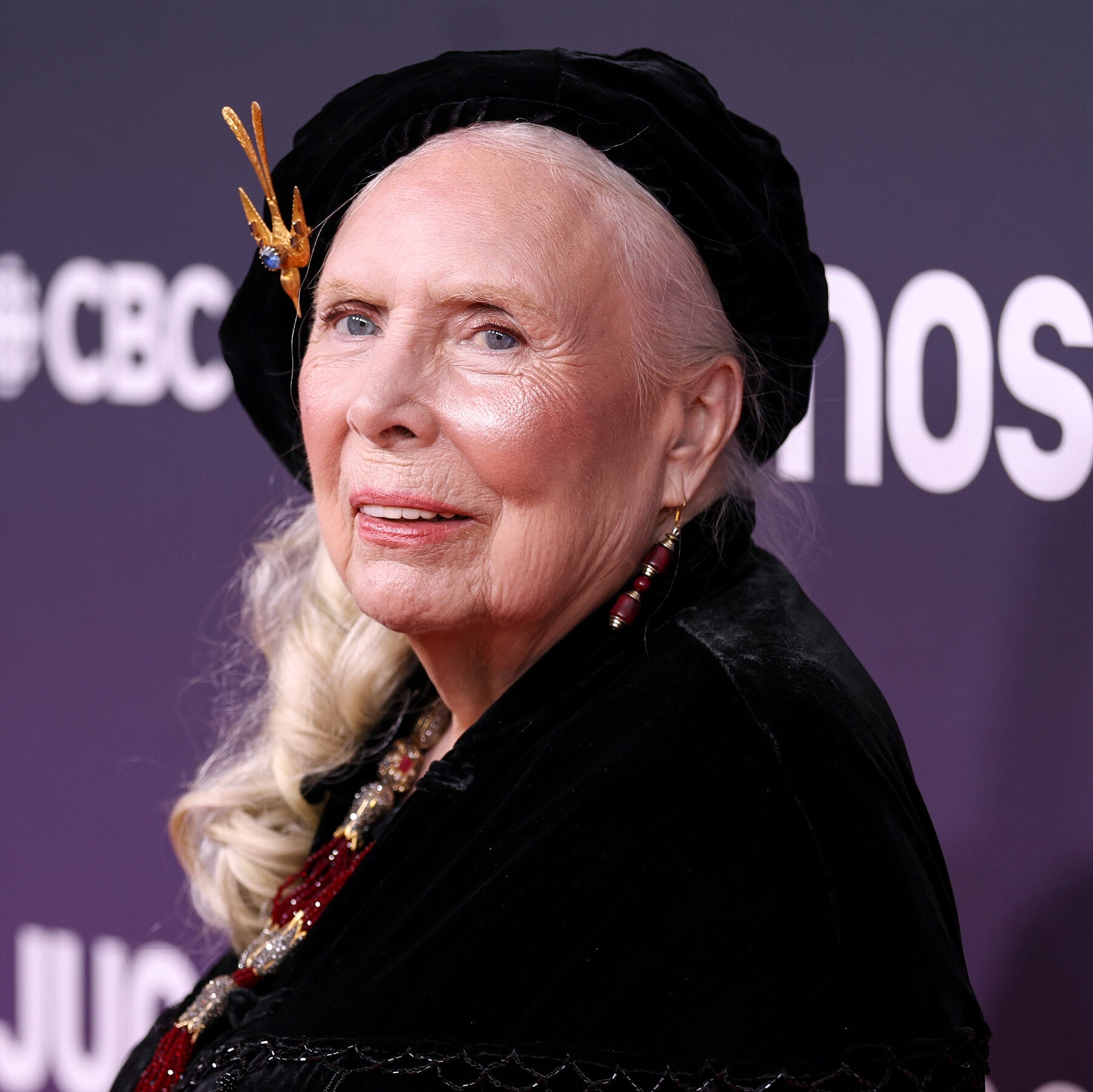 Joni Mitchell Is Now an American, After 60 Years of Living in the U.S.