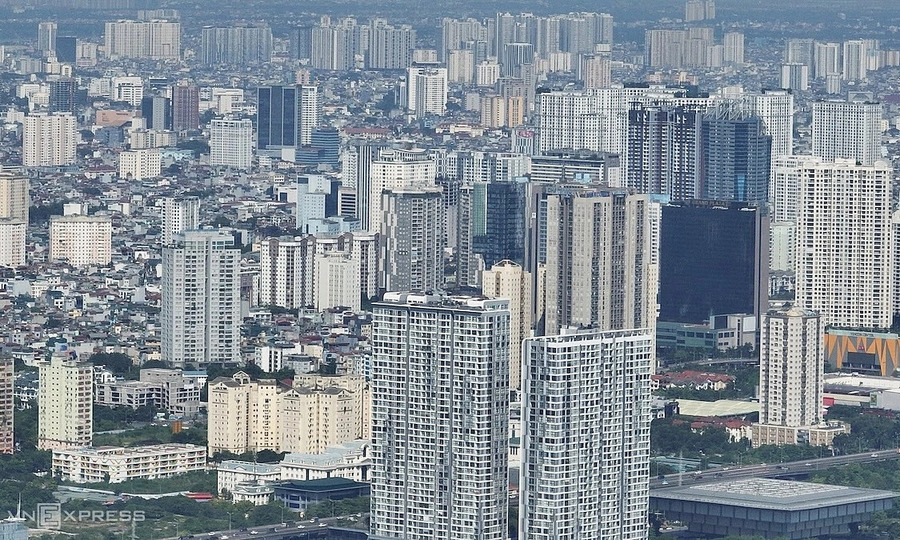 Hanoi apartment sales plunge 50% in Q3