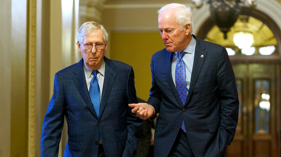 Surprise Russia diesel deal spurned by growing number of GOP senators