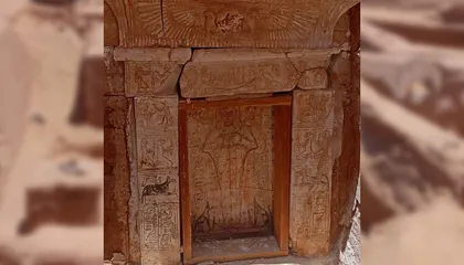 Archaeologists in Egypt Discover a Mud-Brick Tomb Featuring a Heartbreaking Elegy to an Ancient Man's Father