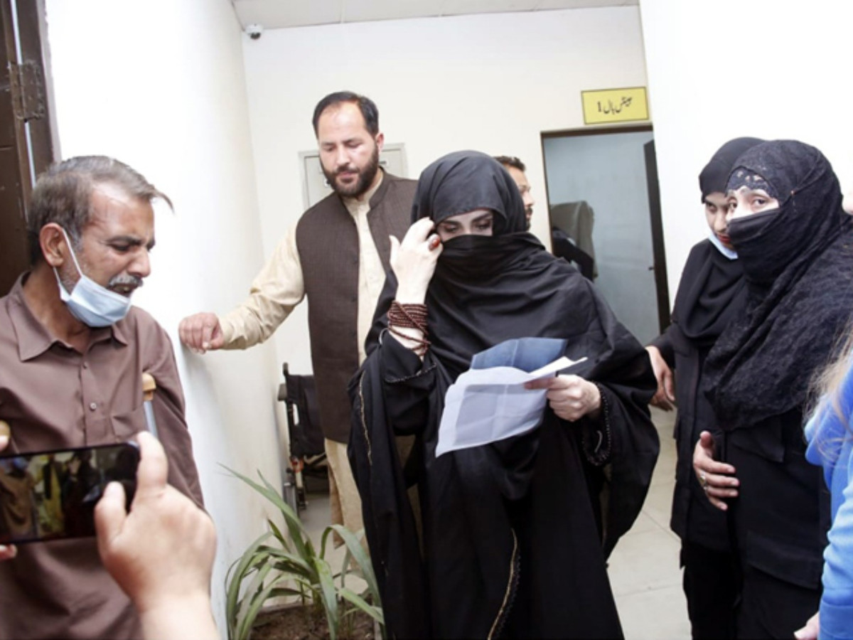 FCC dismisses Bushra Bibi's plea for suspension of sentence in £190m case