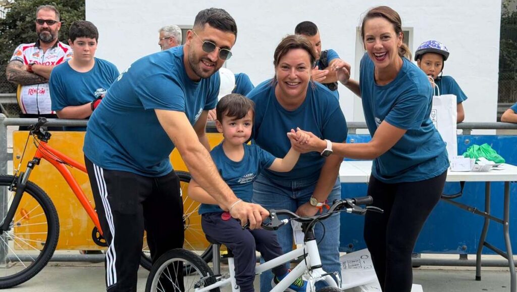 Competa families hopped on their bikes for a joyful autumn Sunday to remember