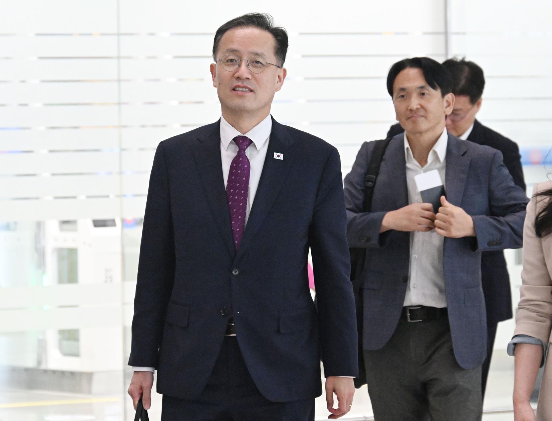 Korean finance minister departs for Bangkok to attend IMF, G20 ministerial meetings