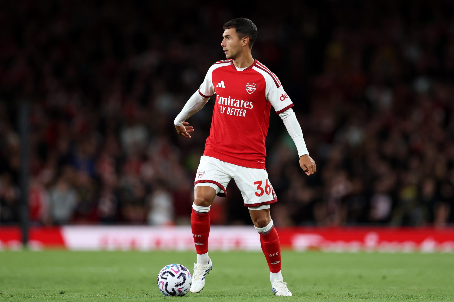 Journalist names Arsenal star as the only viable midfield target for Real Madrid for January