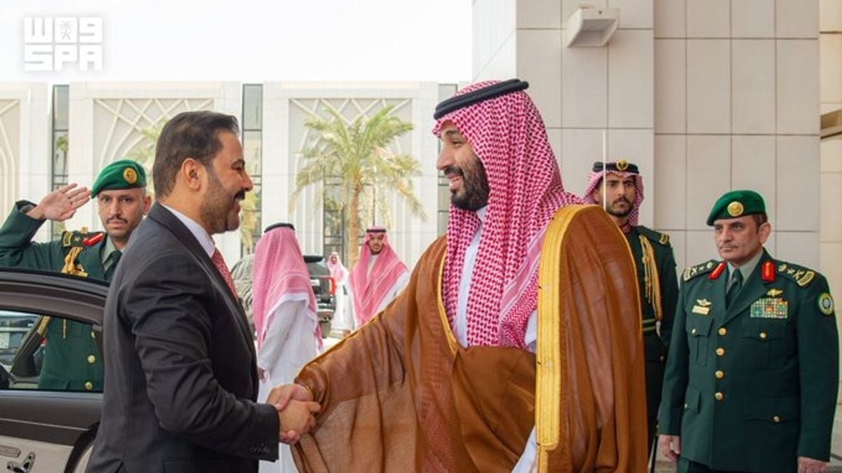 Crown prince receives Iraqi prime minister in Riyadh