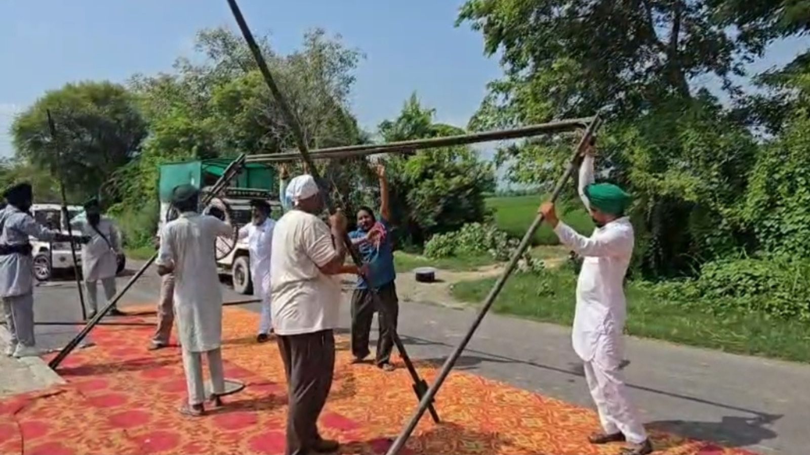 NH-52 blocked on Punjab-Haryana border as marching farmers camp at Khanauri