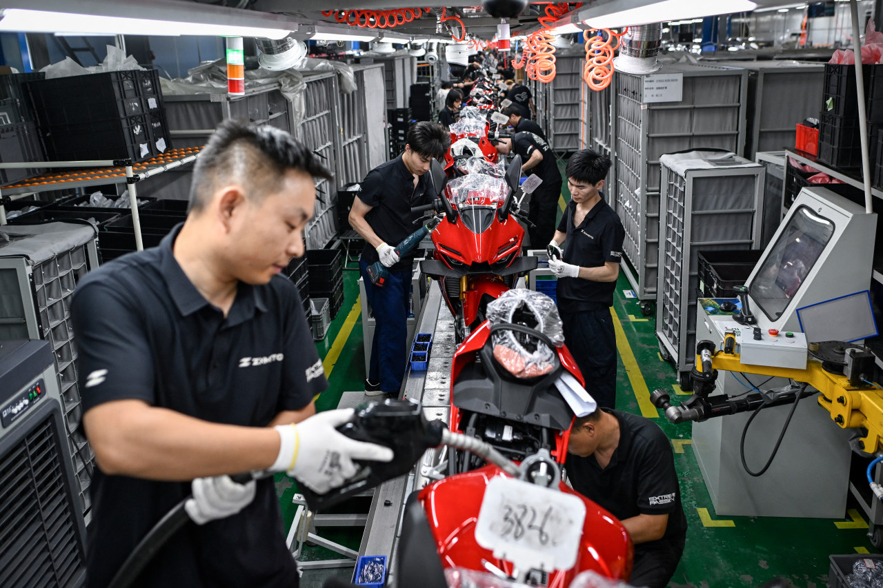 China’s Economic Activity Weakened in July