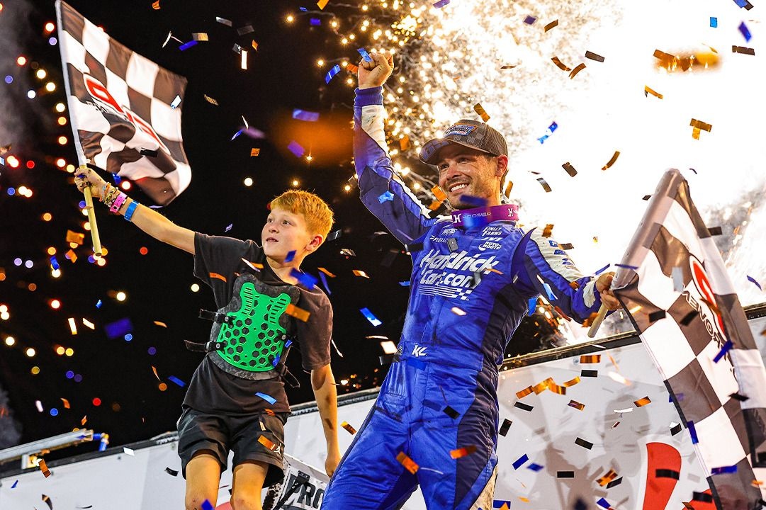 Aided by Mother Nature, Kyle Larson returns to Iowa to win Knoxville Nationals
