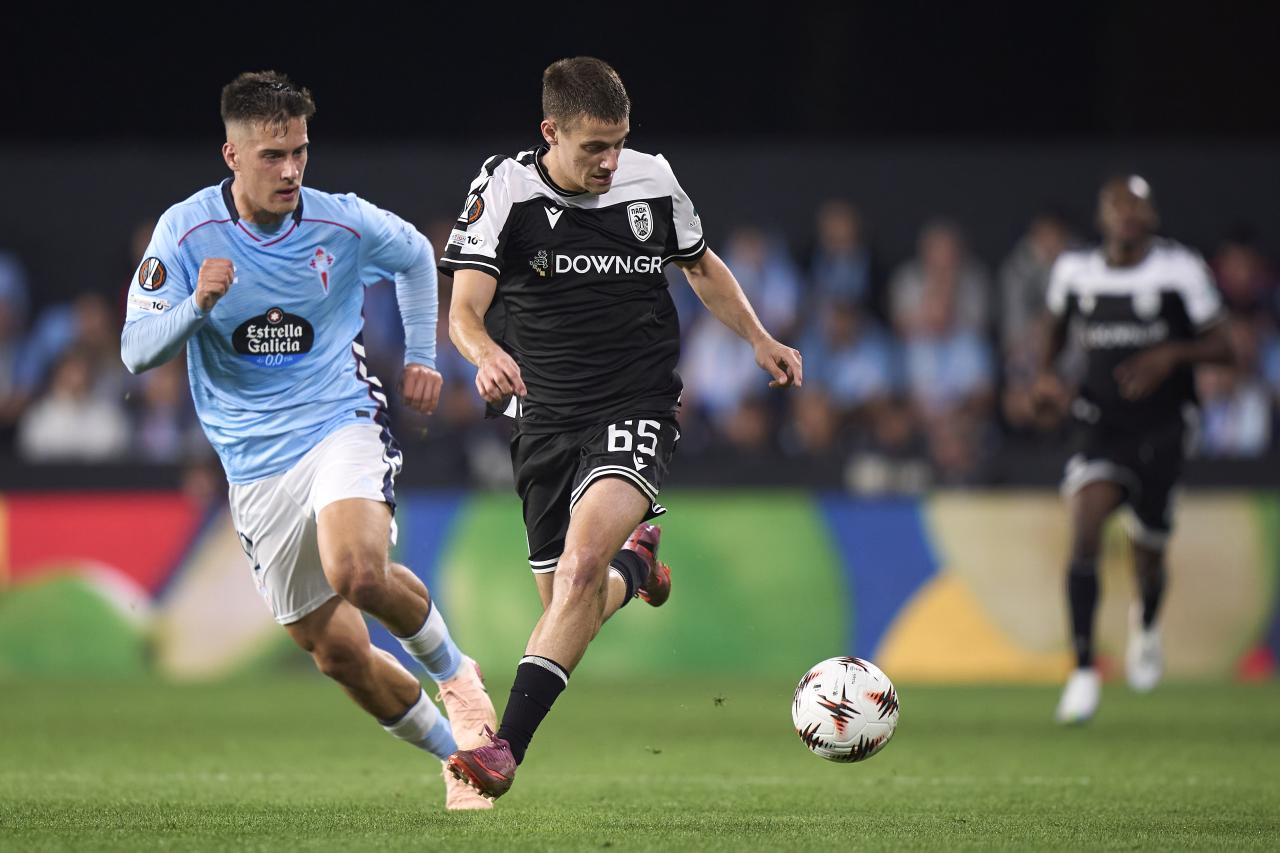 Dortmund-bound Konstantelias returns to Greece as PAOK fans protest transfer
