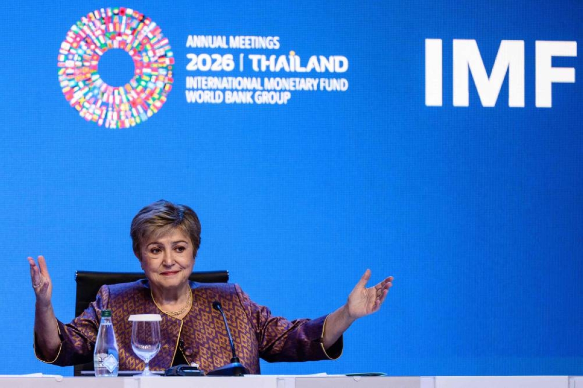 IMF calls for US to cut deficits amid bond woes, urges China to shift away from exports