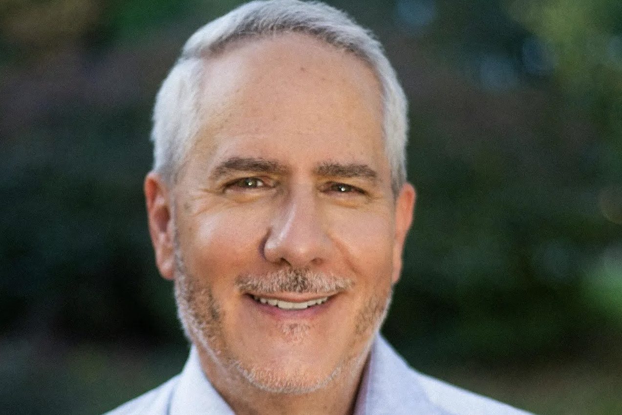 Warner Records Names Jim Roppo Vice Chairman