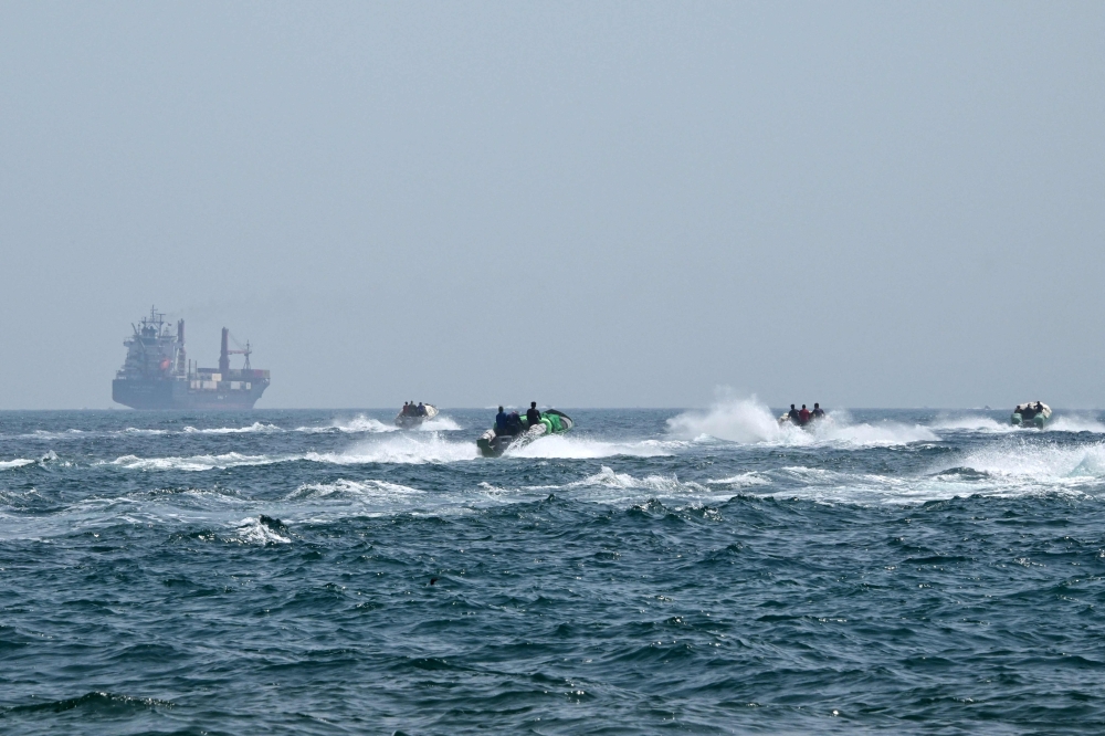 Iran blames US military operations for Gulf pollution, demands trillions in damages