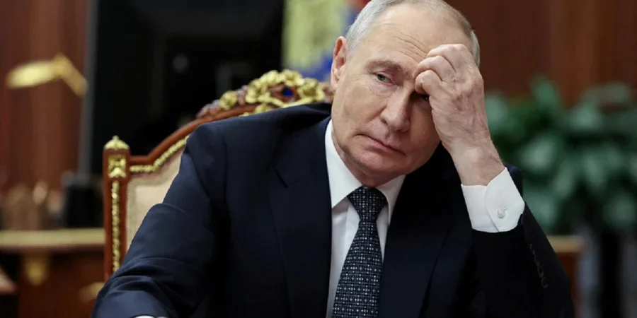 Russians rush money abroad as sanctions tighten and capital flight accelerates