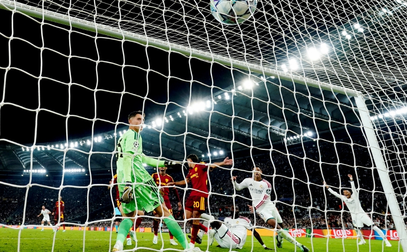 Real Madrid comeback stuns Roma as Mourinho enjoys happy reunion