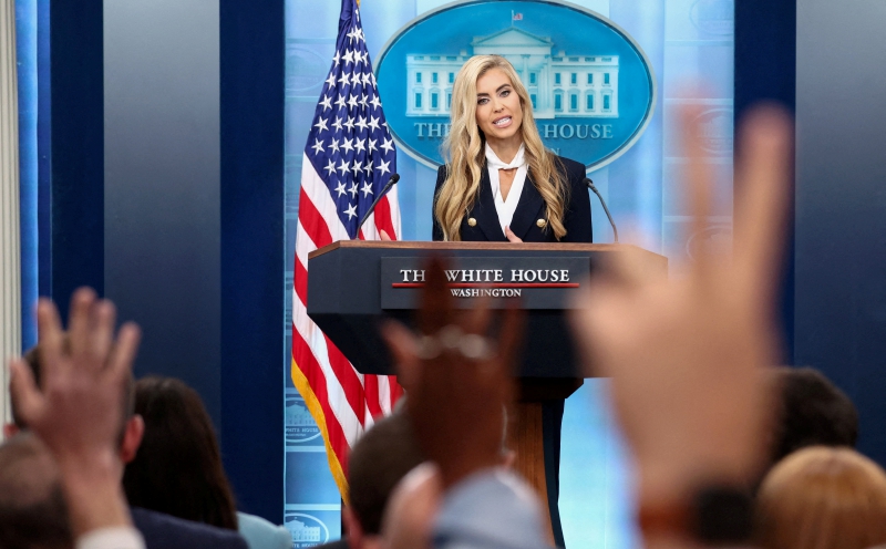 Trump's new press secretary faces scrutiny over credentials