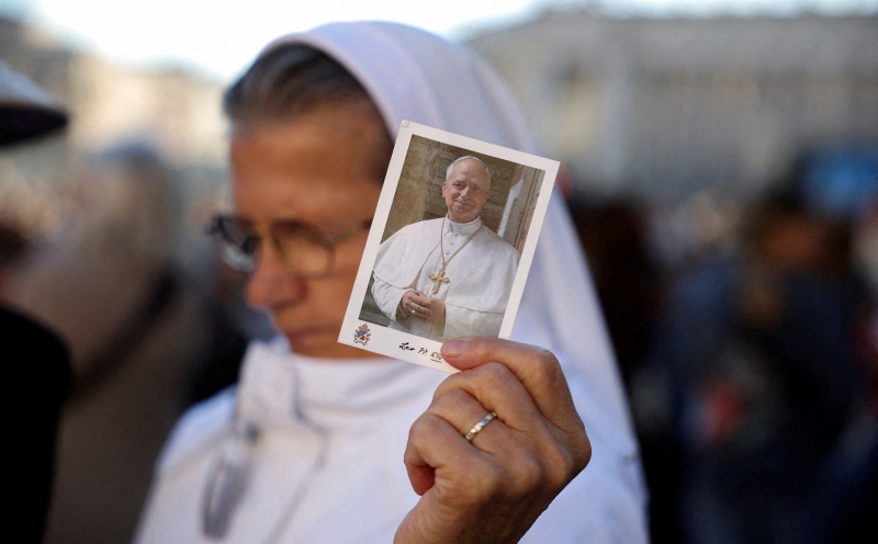Trump says he wants to see Pope 'get well'