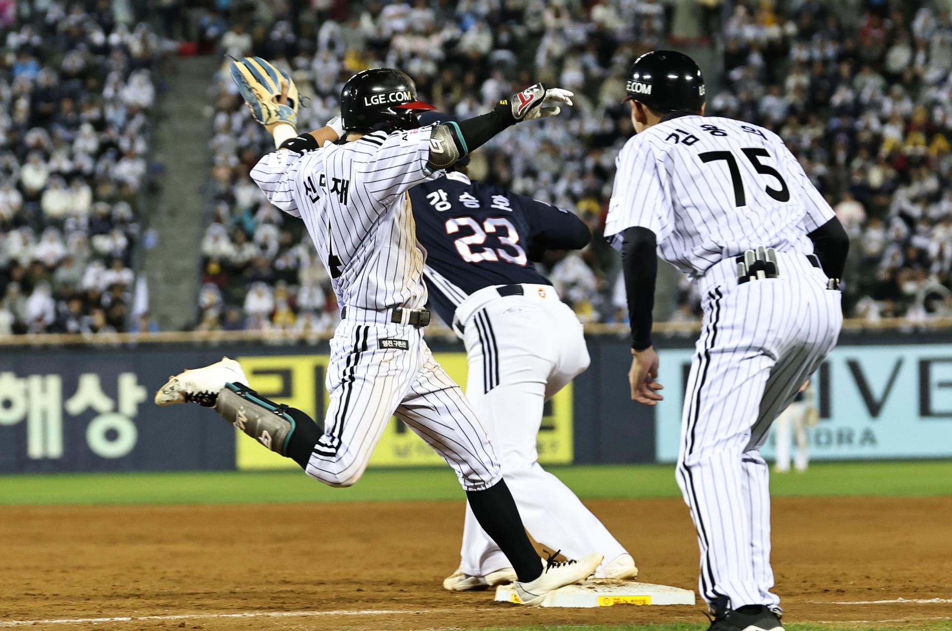Twins dealt another injury blow as they advance in KBO postseason