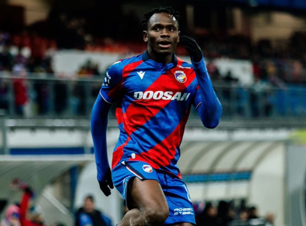 Ghanaian Players Abroad: Opoku makes dream Swansea debut as Mensah and European contingent star
