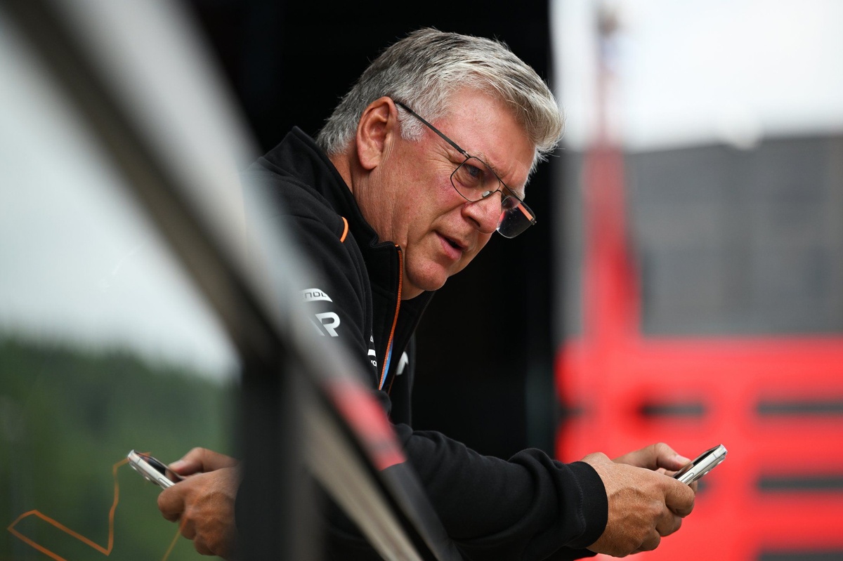 Otmar Szafnauer opens door to F1 comeback but hints at different role
