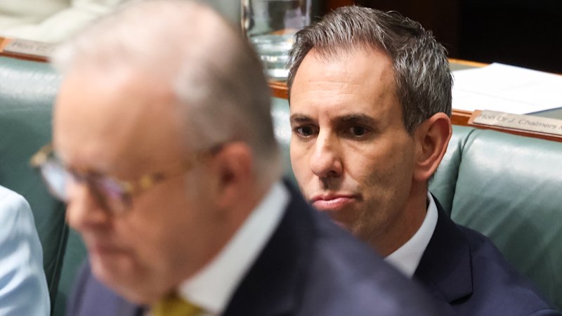 Yes, Albanese threw Chalmers under the bus, but it was a very small bus